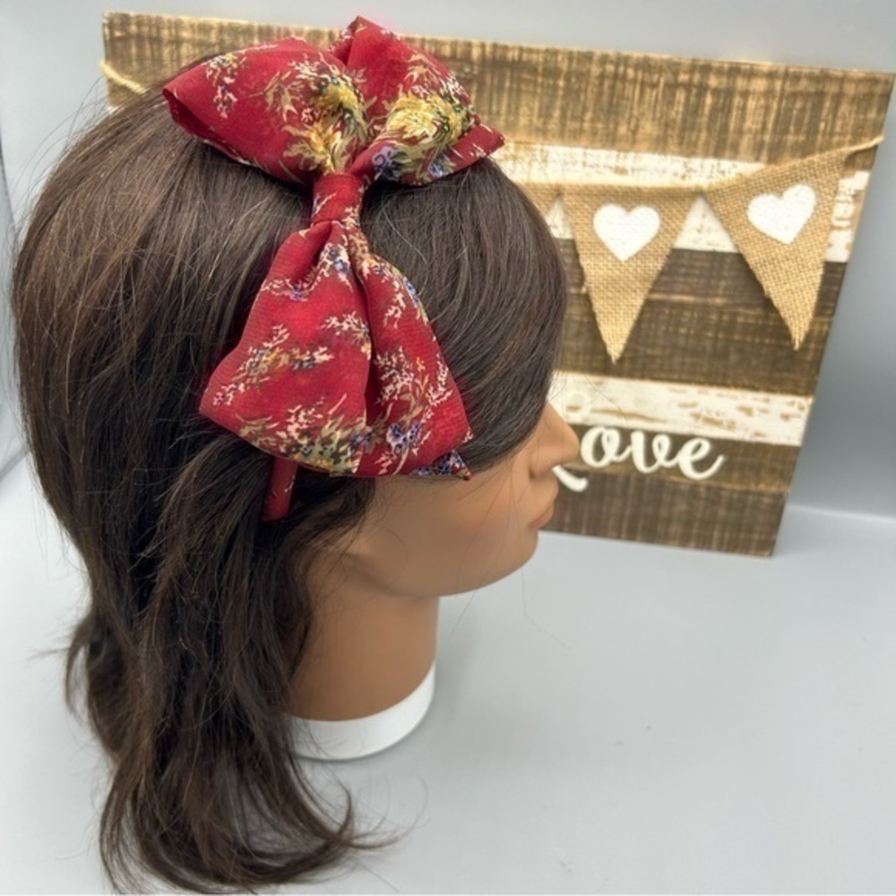 ✨NWOT red floral bow headband